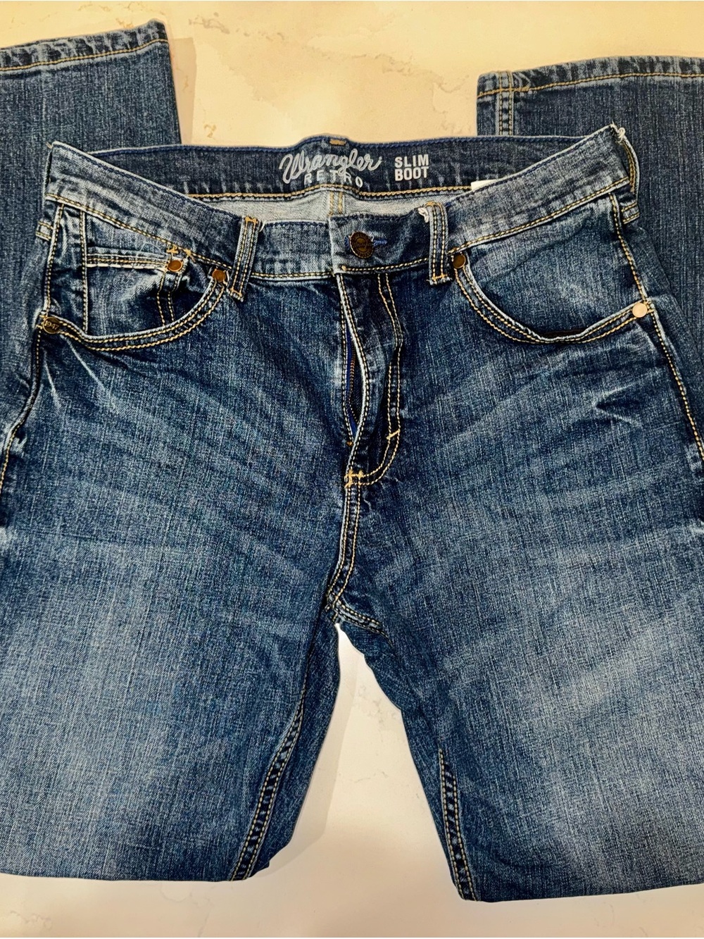 Wrangler Bootcut Jeans in Distressed Blue Wash